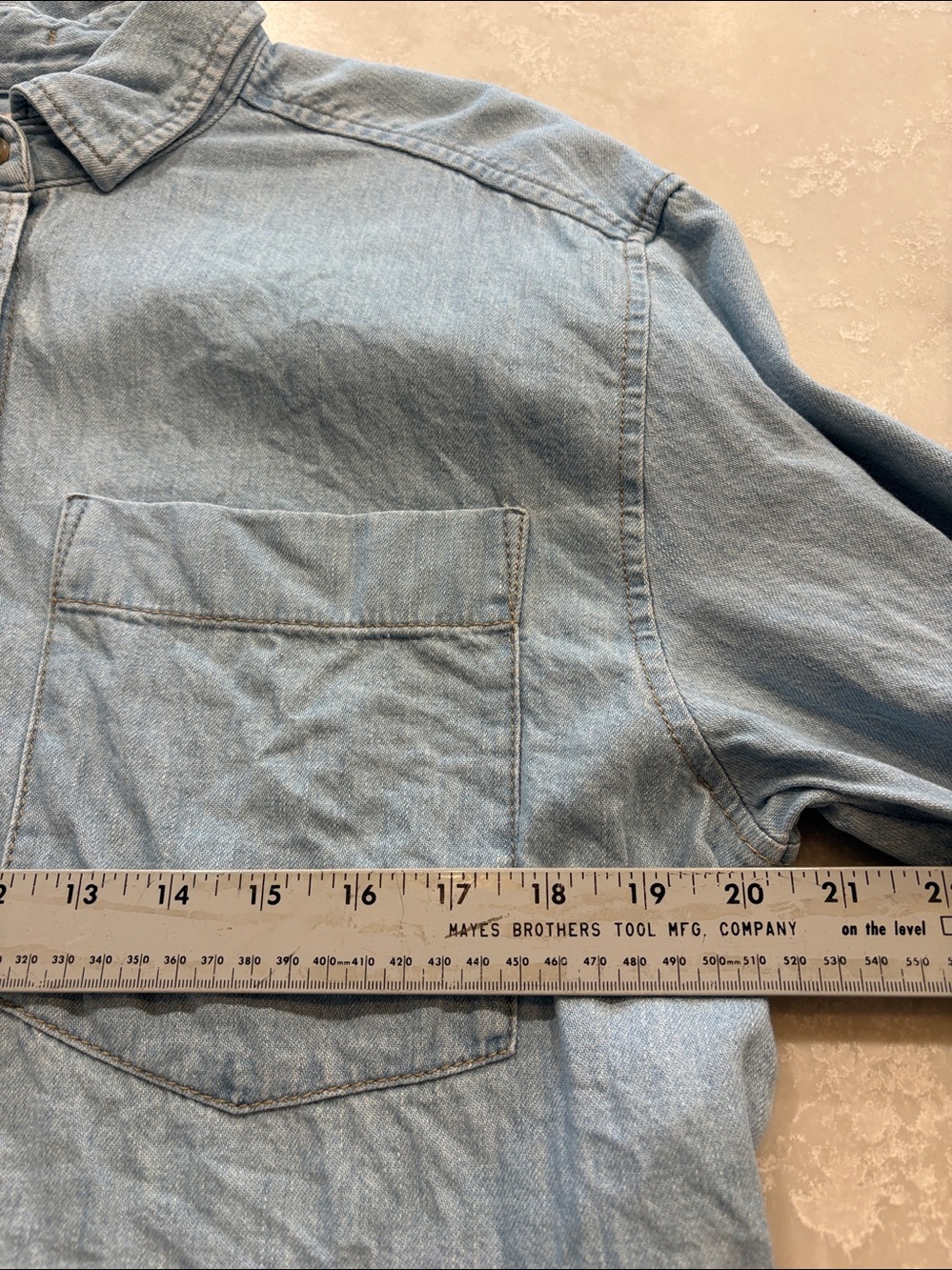 BR cropped denim shirt - Picture 6 of 8